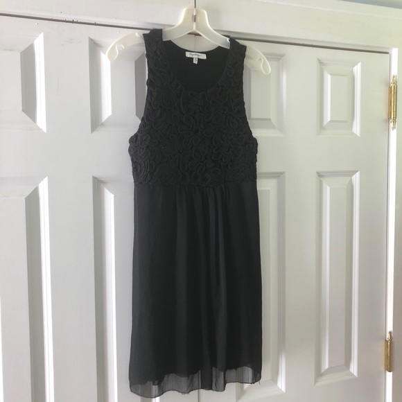 ⭐️ Top Detail Black Dress - Picture 2 of 4